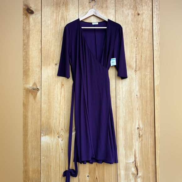 Kiyonna NWOT Purple Essential Wrap Dress Sz 2X - Picture 2 of 6